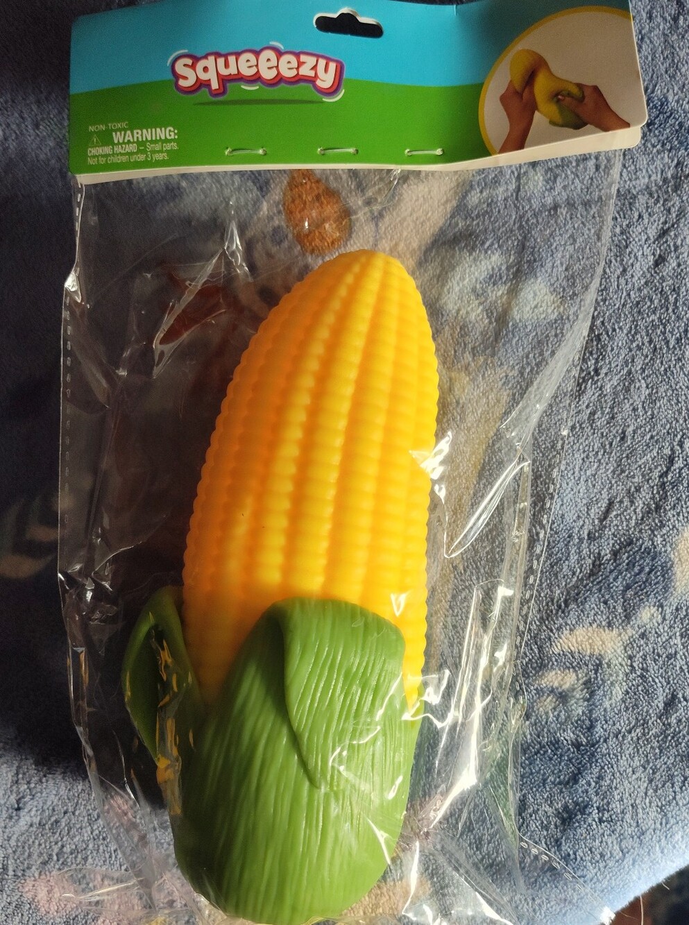 Squeezy Corn Squishy